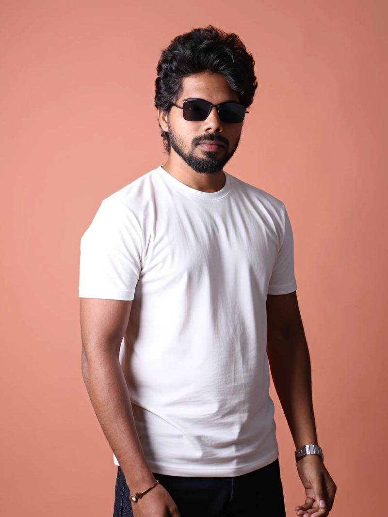 GSM in T-Shirts Explained: How to Choose the Right T-Shirt Fabric